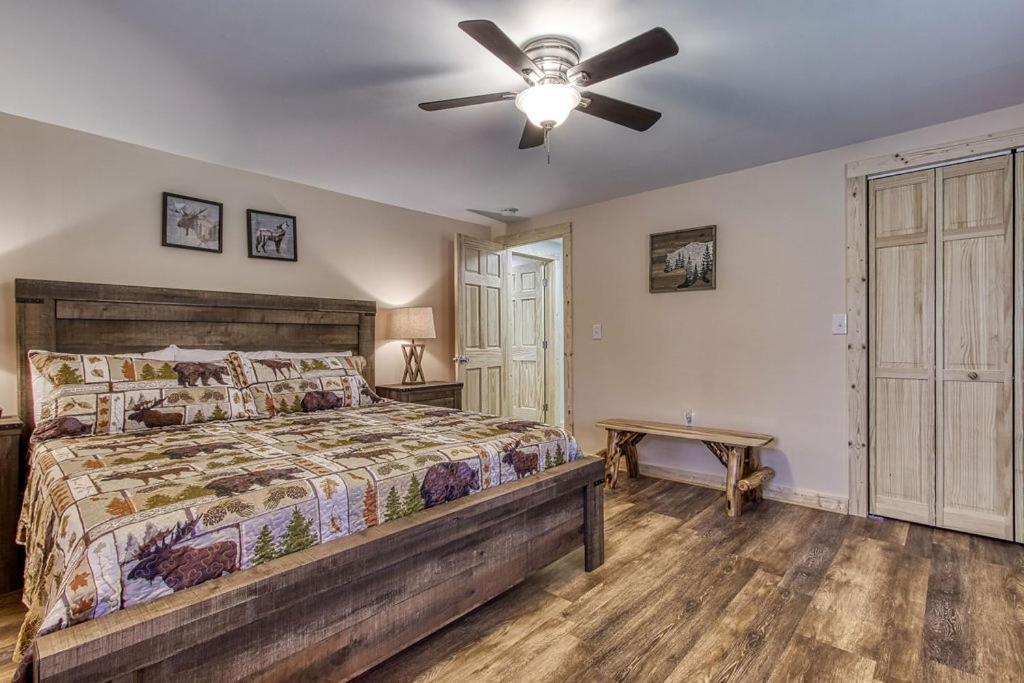 Whispering Winds, Hot Tub, Game Room, Wifi, 1089 Free Tickets Each Paid Day, Dollywood And More Гатлінбург Екстер'єр фото