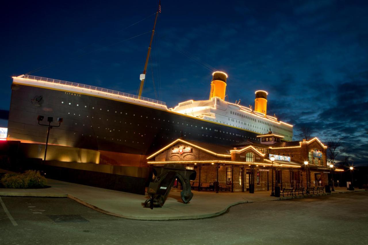 Whispering Winds, Hot Tub, Game Room, Wifi, 1089 Free Tickets Each Paid Day, Dollywood And More Гатлінбург Екстер'єр фото