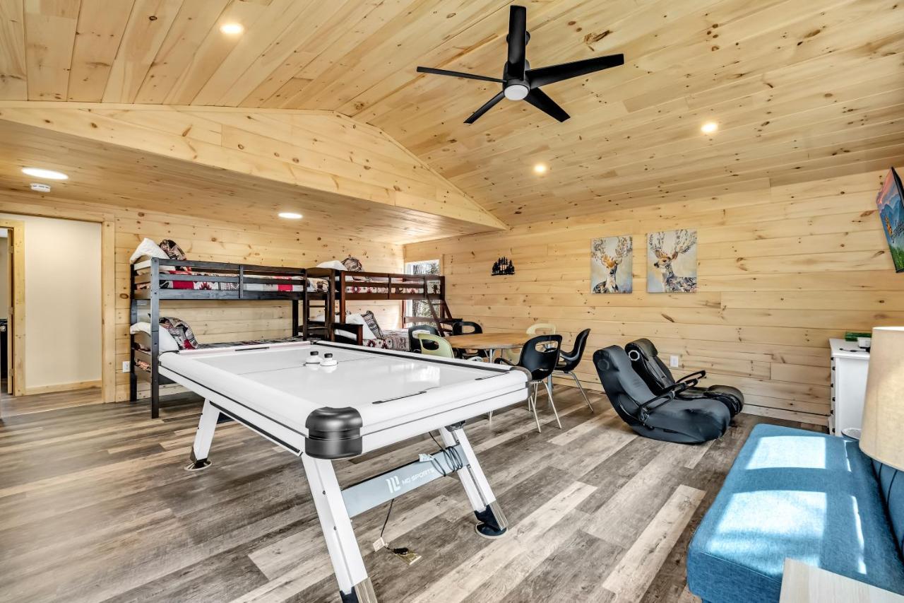 Whispering Winds, Hot Tub, Game Room, Wifi, 1089 Free Tickets Each Paid Day, Dollywood And More Гатлінбург Екстер'єр фото