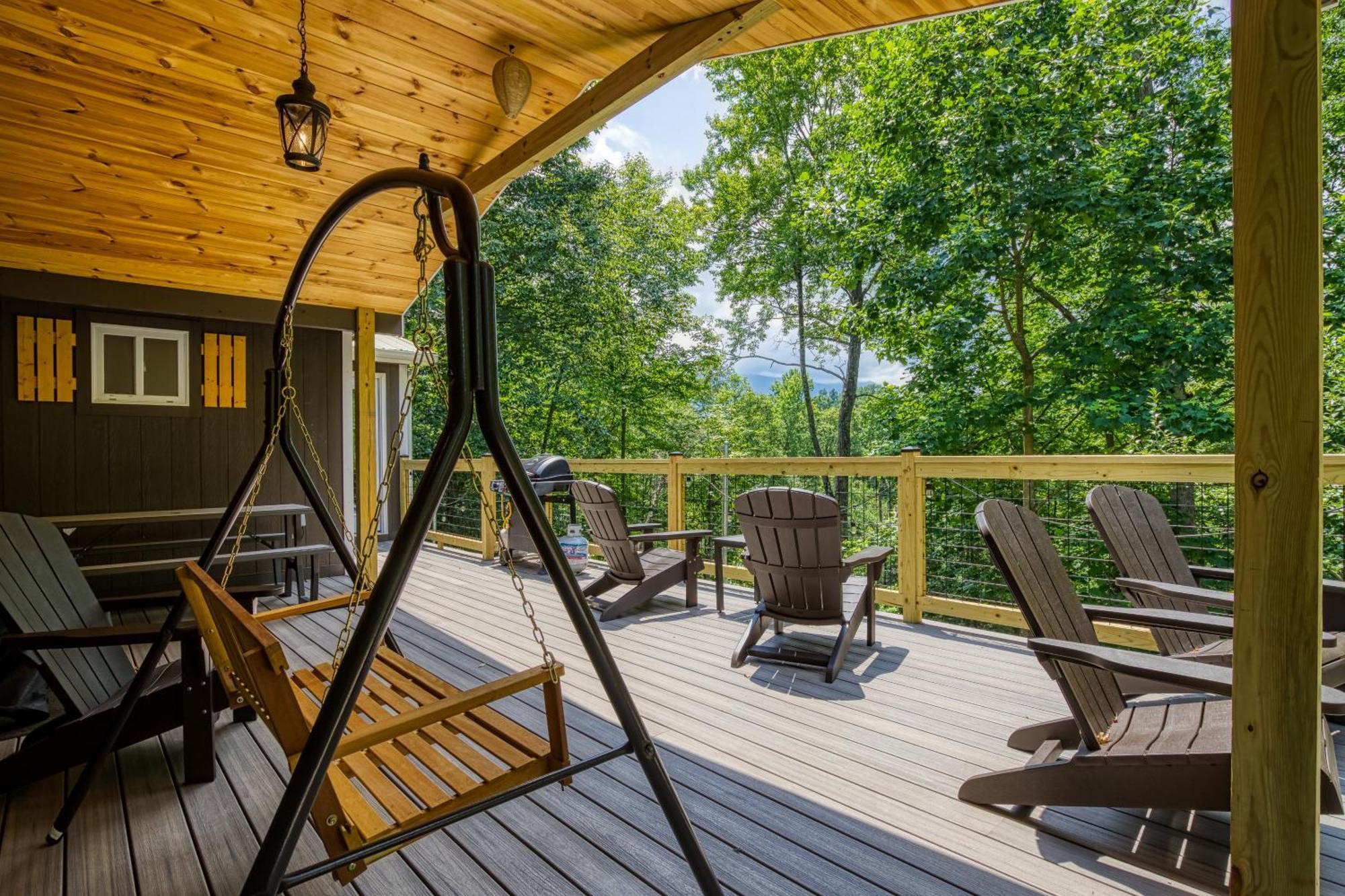 Whispering Winds, Hot Tub, Game Room, Wifi, 1089 Free Tickets Each Paid Day, Dollywood And More Гатлінбург Екстер'єр фото